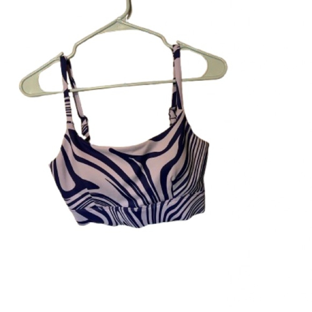 Vitality Cosmopolitan purple Supportive sports Bra with Adjustable Straps - Picture 5 of 5